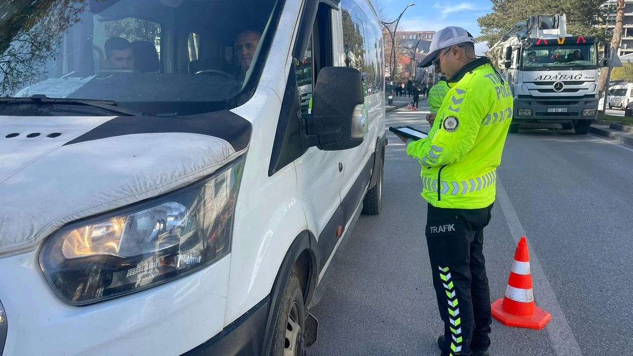 Tatvan’da zorunlu kış lastiği denetimi yapıldı